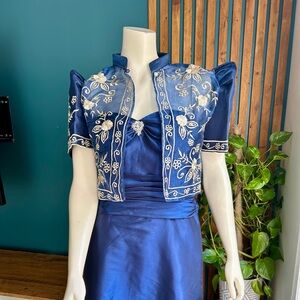 Elegant Navy tube Gown with Embroidered Filipiniana Bolero Size 6 medium